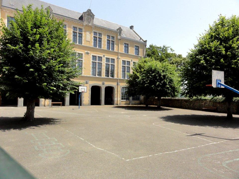 Sillé-le-Guillaume (Sarthe) école communale garçons (02)