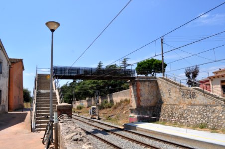 Sils, Fußgängerbrücke über die Eisenbahn