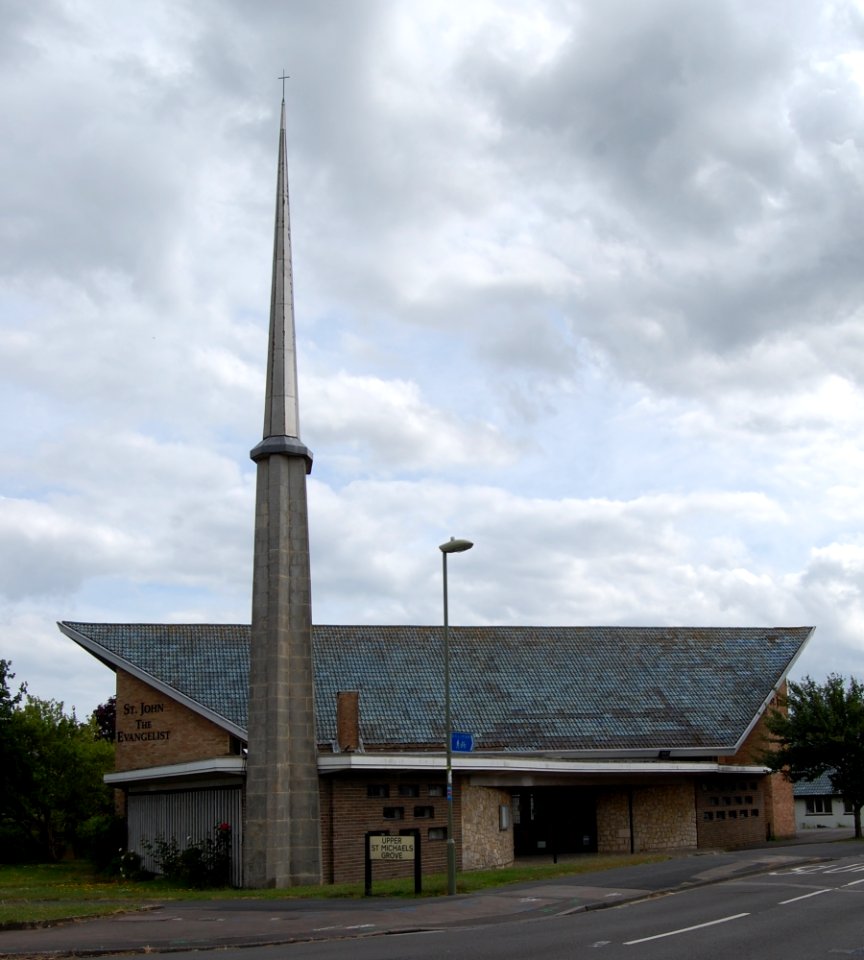 St John the Evangelist's Church, Redlands Road, Fareham (May 2019) (7)