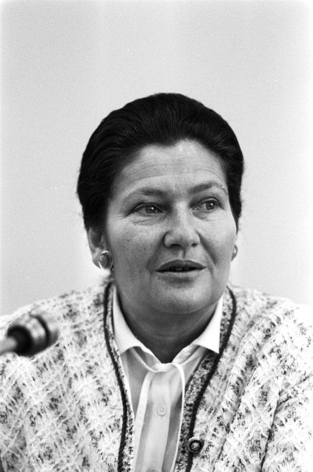 Simone Veil tijdens de persconferentie, Bestanddeelnr 931-0533