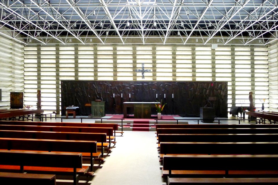 St. Wilhelm-Kirche (Berlin) innen