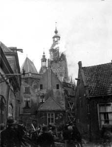St. Walburgtoren te Zutphen (voor't ineenstorten), Bestanddeelnr 902-6603