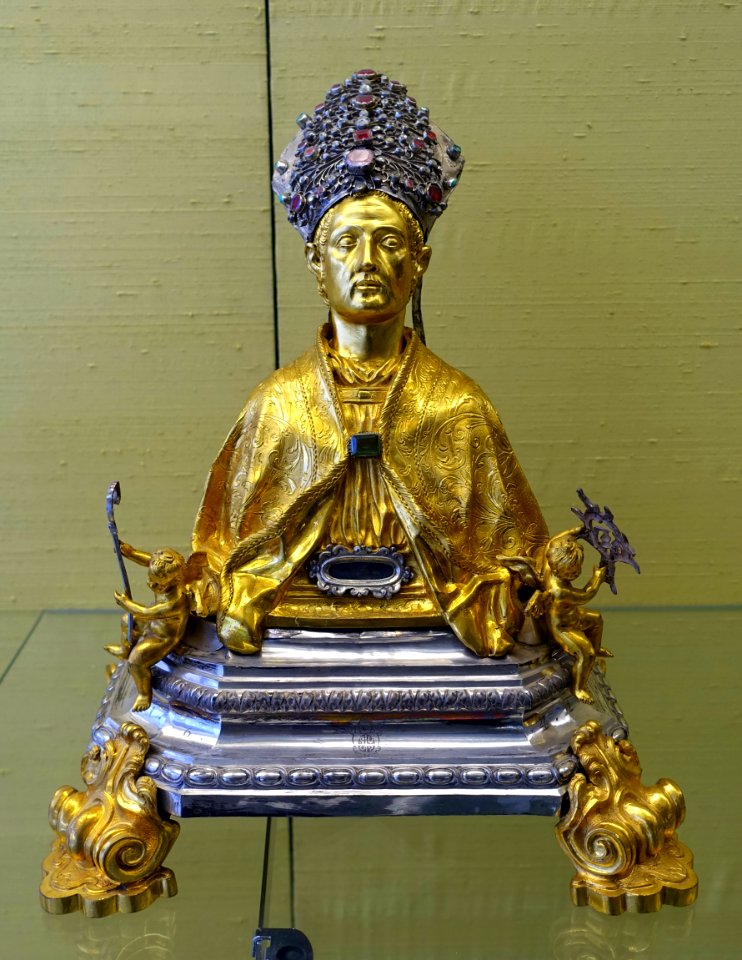 St. Willibald reliquary, probably Augsburg, 1642, silver, bronze, oak - Germanisches Nationalmuseum - Nuremberg, Germany - DSC02685