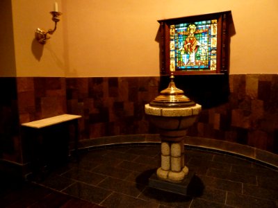 Simpelveld-Kerk-doopvont