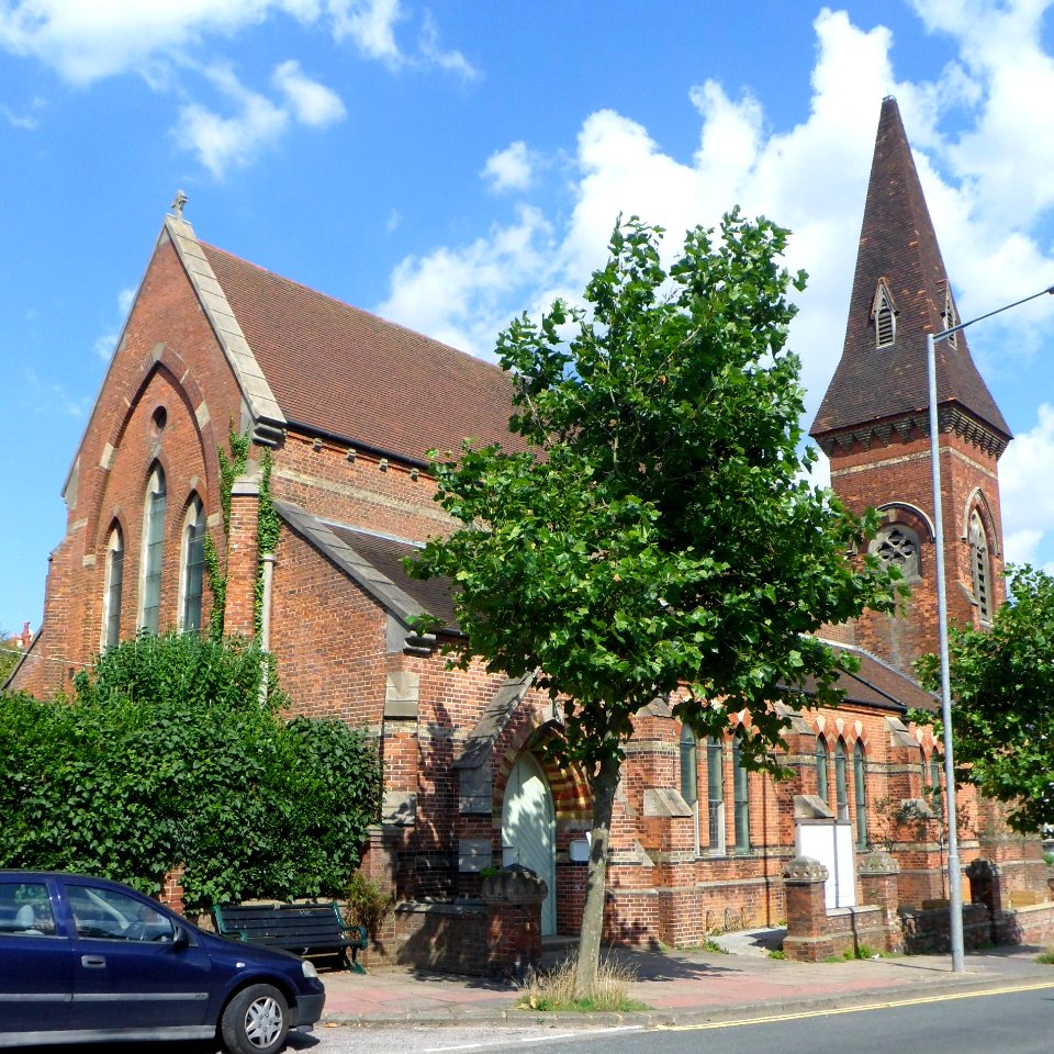 St Luke's Church, Old Shoreham Road, Prestonville, Brighton (August 2013) (1)