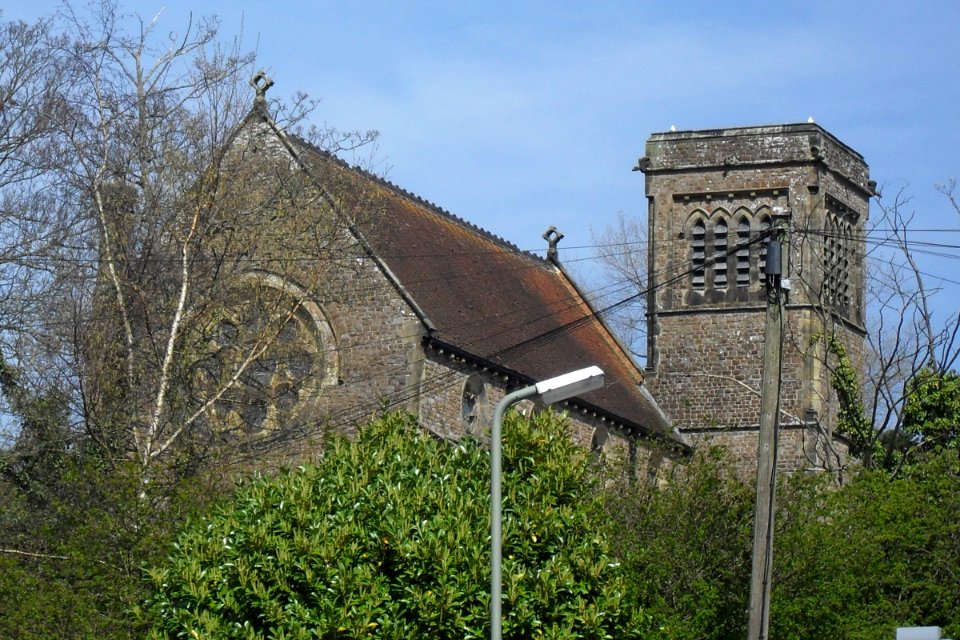 St John the Evangelist's Church, Upper Church Road, Hollington, Hastings (April 2010) (1)