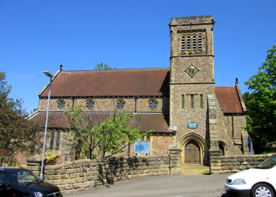 St John the Evangelist's Church, Upper Church Road, Hollington, Hastings (June 2015) (3)