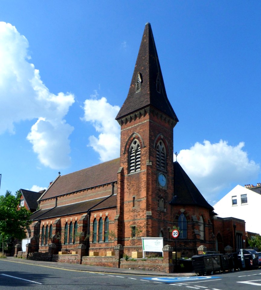 St Luke's Church, Old Shoreham Road, Prestonville, Brighton (August 2013) (3)
