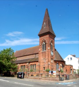St Luke's Church, Old Shoreham Road, Prestonville, Brighton (July 2019) (1)