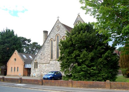 St John the Baptist's Church, Church Road, Locks Heath (May 2019) (4)