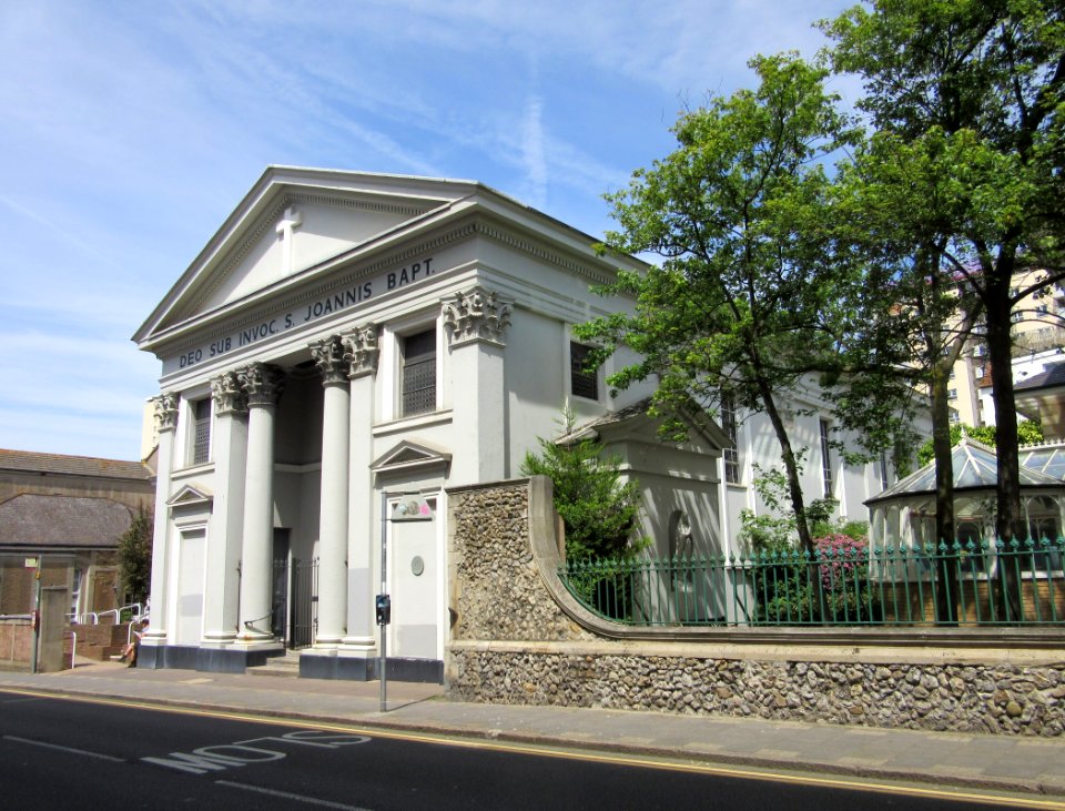St John the Baptist's Church, Bristol Road, Kemptown, Brighton (NHLE Code 1380031) (July 2015) (5)