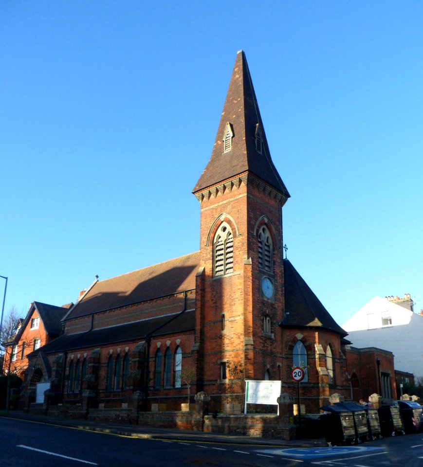 St Luke's Church, Old Shoreham Road, Prestonville, Brighton (December 2013) (2)