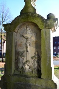 St. Vit - Bildstock Stromberger Straße - Rückseite -Relief und Chronogramm