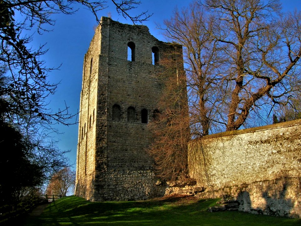 St Leonard's Tower, West Malling