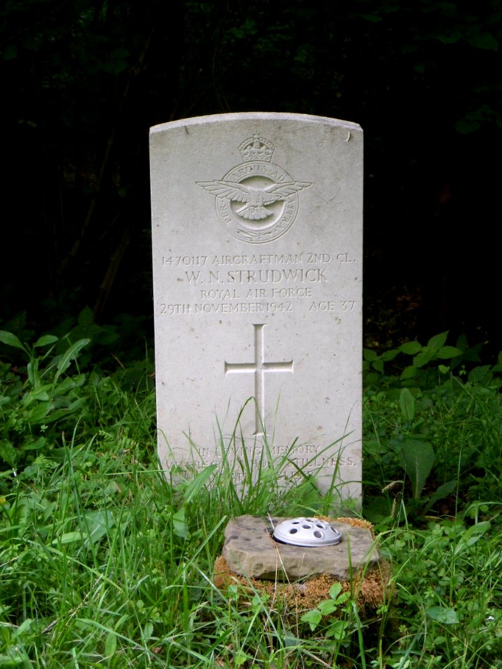 St John the Baptist's Church, Church Lane, Oakwood Hill (July 2013) (Gravestone) (2)