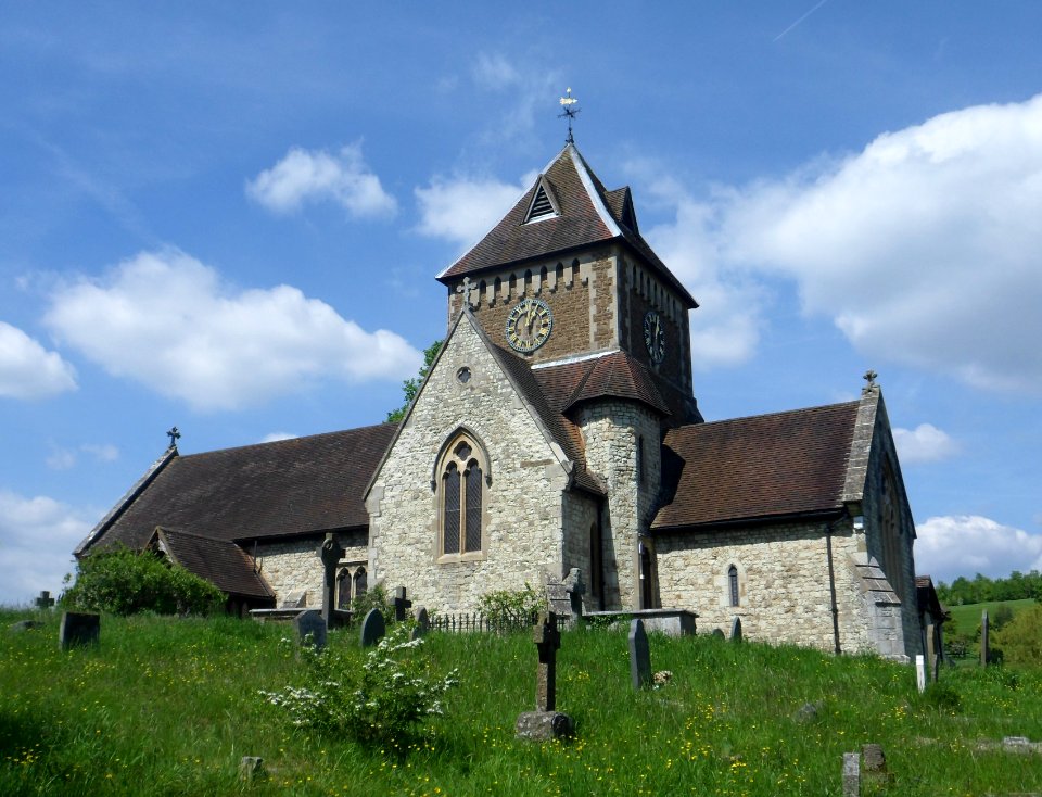 St Lawrence's Church, Manor Fields, Seale (May 2014) (7)
