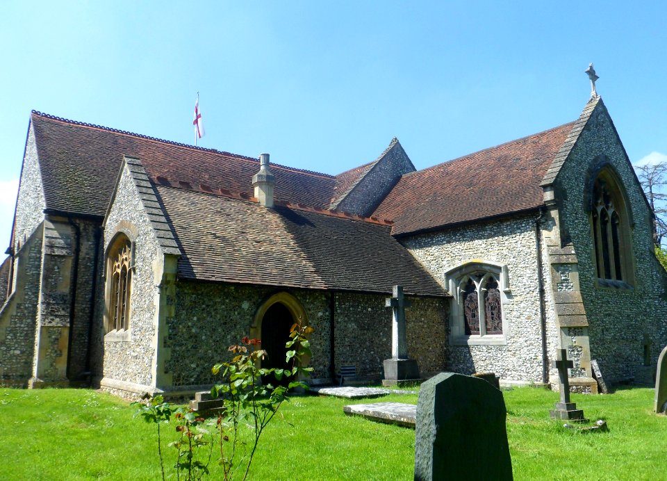 St Lawrence's Church, Church Street, Effingham (May 2014) (5)