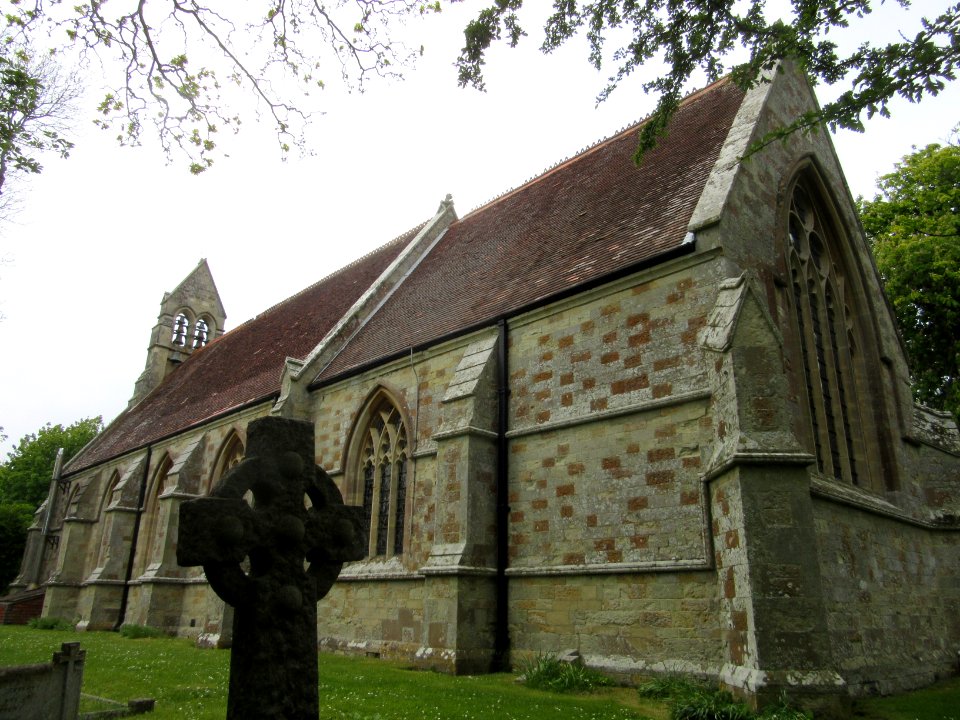St Lawrence's Church, Undercliff Drive, St Lawrence, Isle of Wight (May 2016) (1)