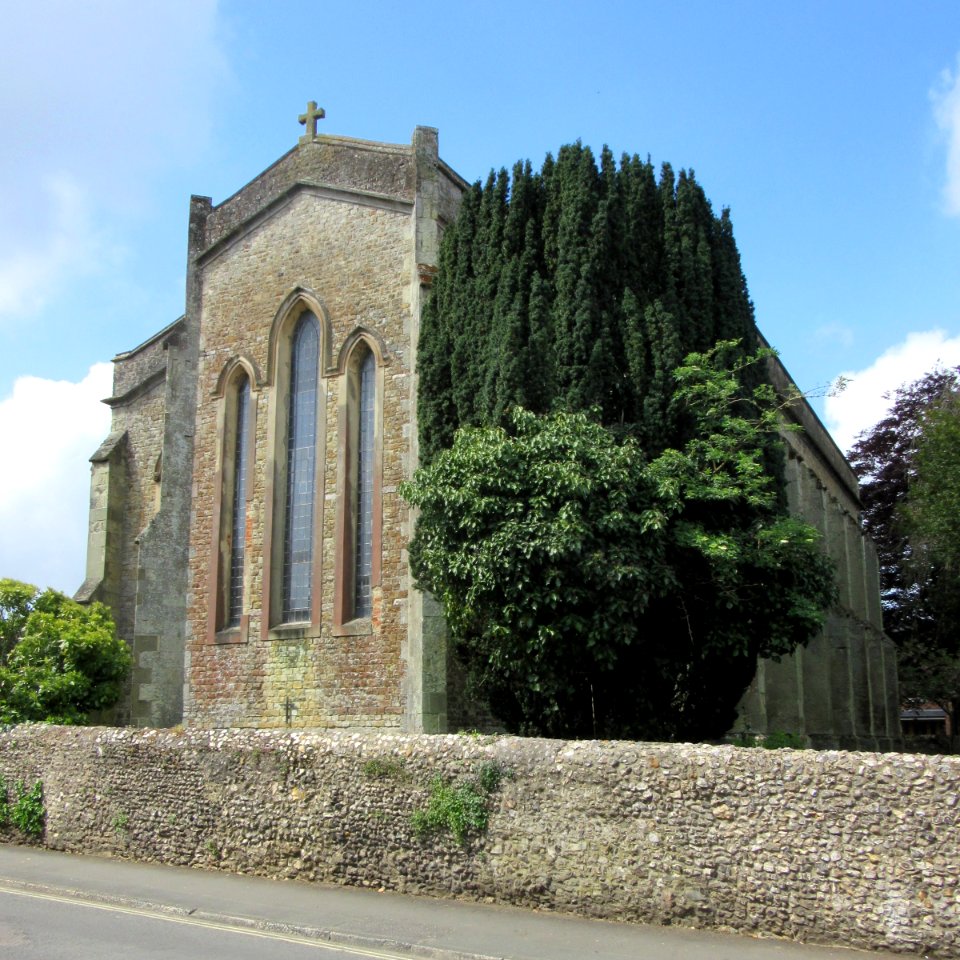 St John the Baptist's Church, Drake Road, Newport, Isle of Wight (May 2016) (2)
