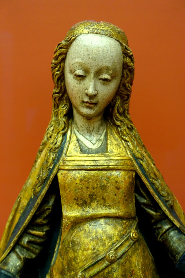 St. Ursula Protecting Her Companions, Brussels, c. 1490, oak, view 2 - Bode-Museum - DSC03160