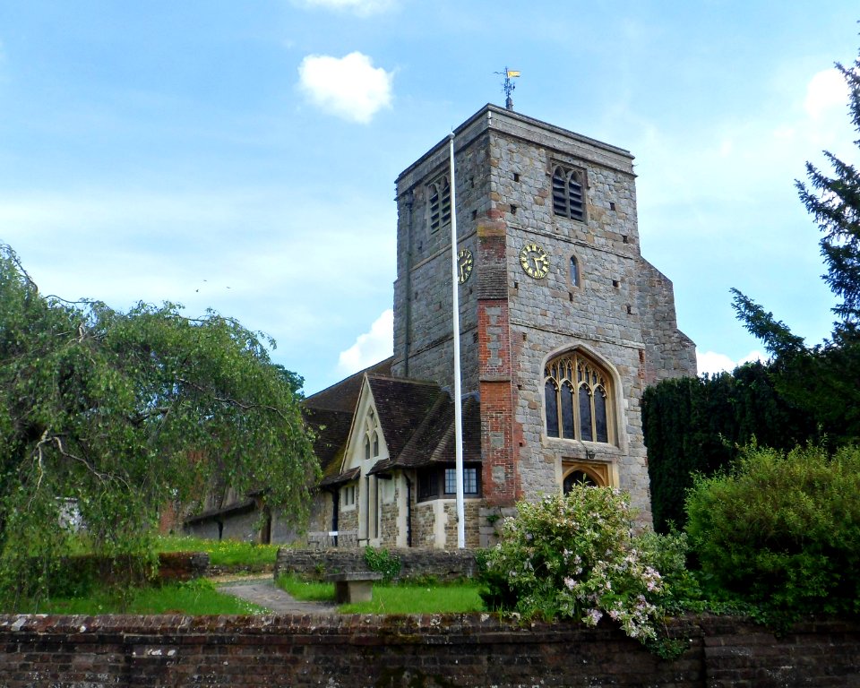 St John the Baptist's Church, The Street, Puttenham (May 2014) (2)