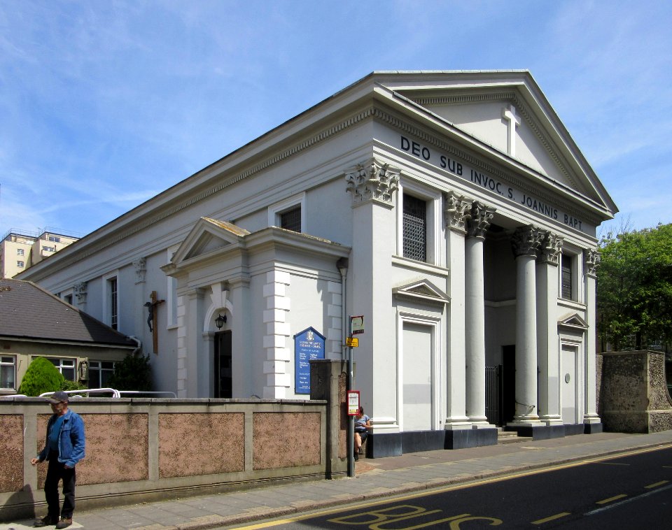 St John the Baptist's Church, Bristol Road, Kemptown, Brighton (NHLE Code 1380031) (July 2015) (6)