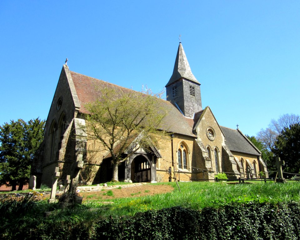 St John the Baptist's Church, Brighton Road, Busbridge (April 2015) (10)