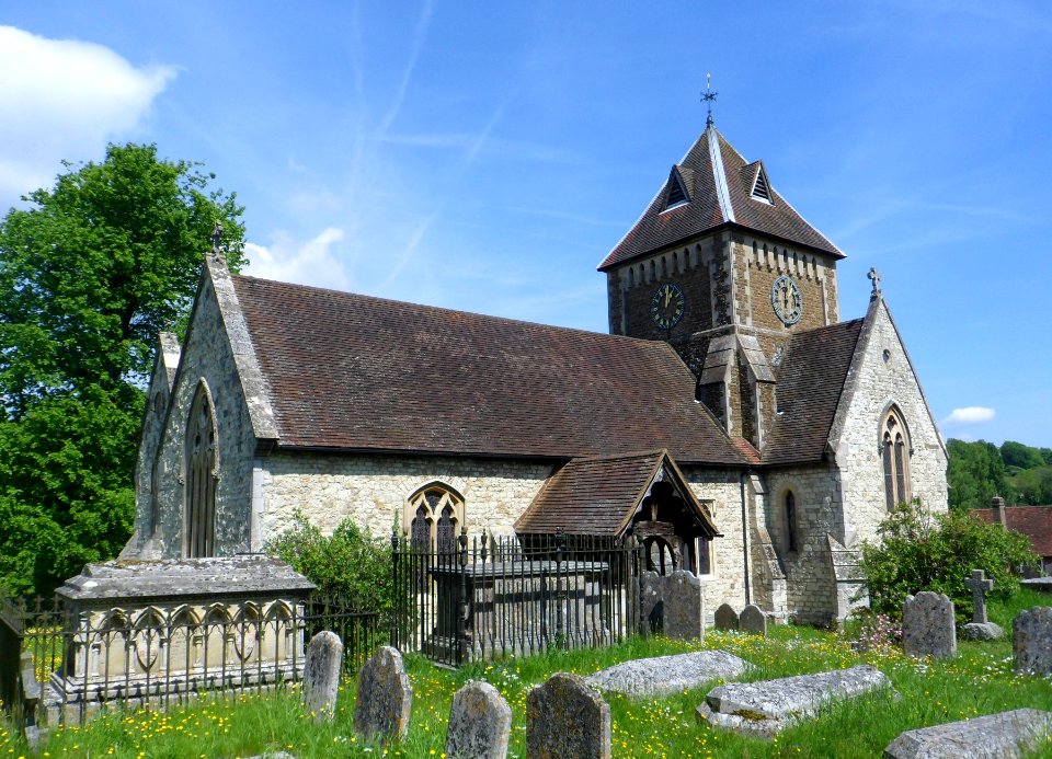 St Lawrence's Church, Manor Fields, Seale (May 2014) (5)