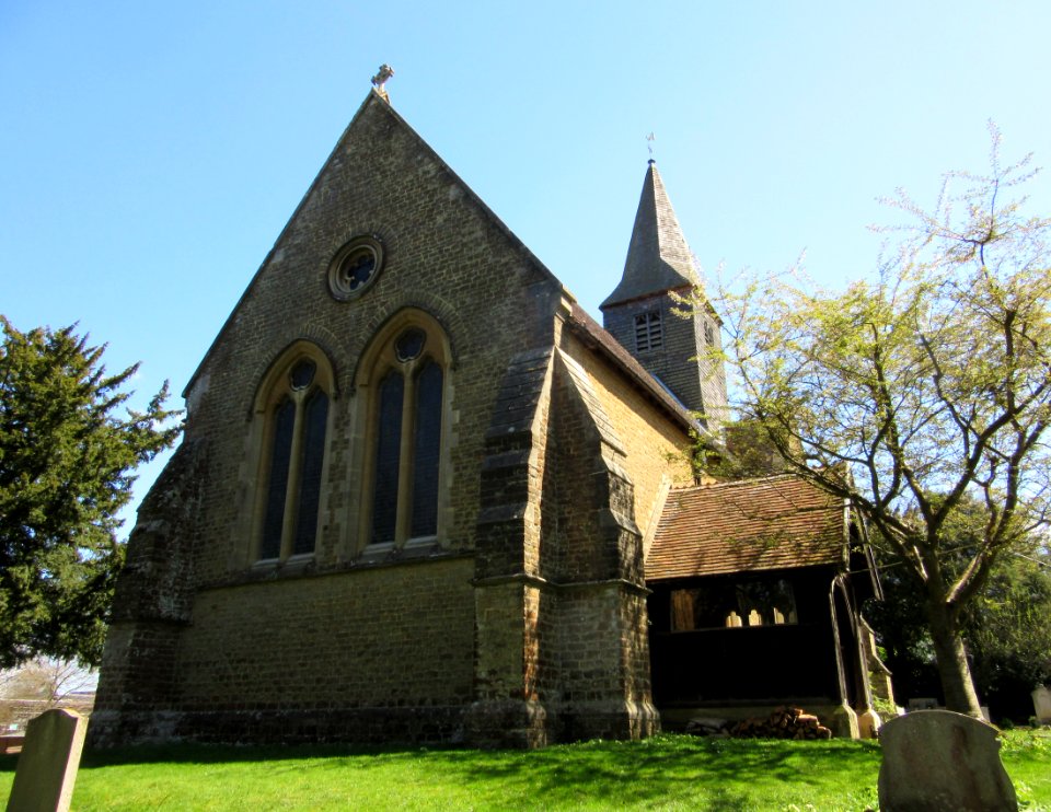 St John the Baptist's Church, Brighton Road, Busbridge (April 2015) (7)