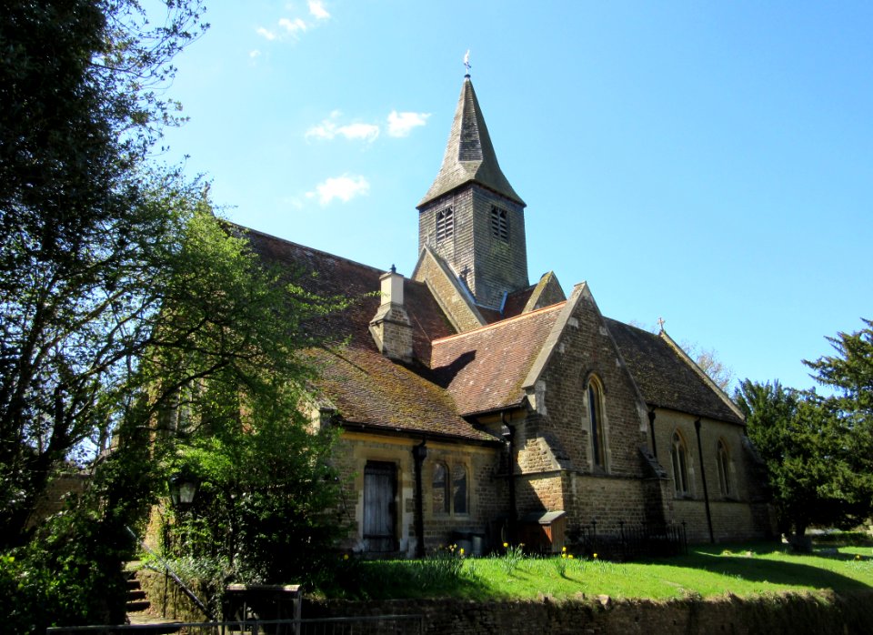 St John the Baptist's Church, Brighton Road, Busbridge (April 2015) (2)