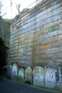 St James's Gardens Cemetry entrance 3