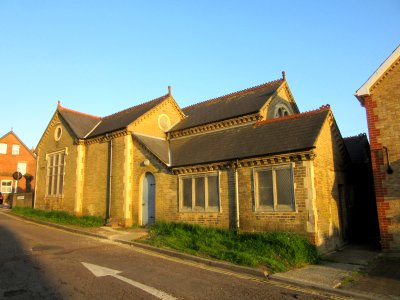 St James's Hall (former Mission Room), Falcon Road, East Cowes (May 2016) (5)
