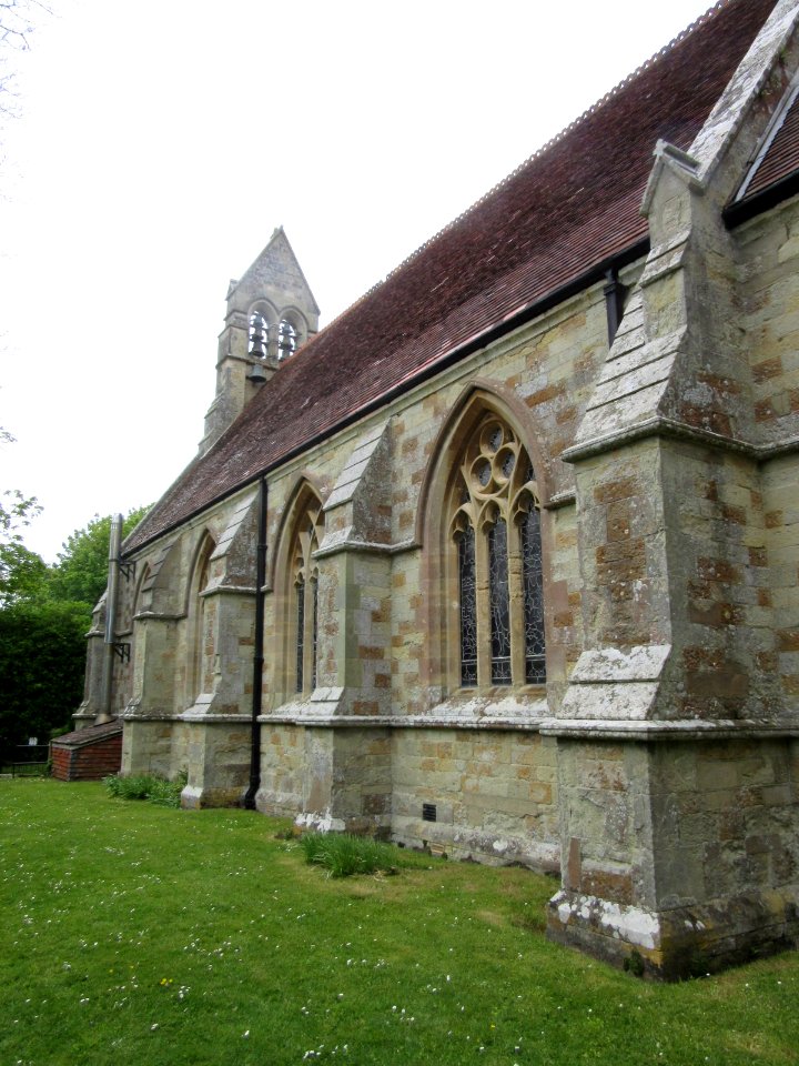 St Lawrence's Church, Undercliff Drive, St Lawrence, Isle of Wight (May 2016) (2)