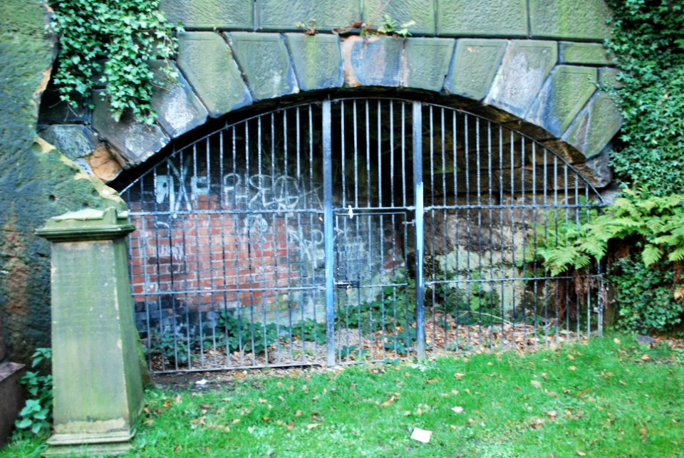 St James's Gardens Tunnel under the Cathedral