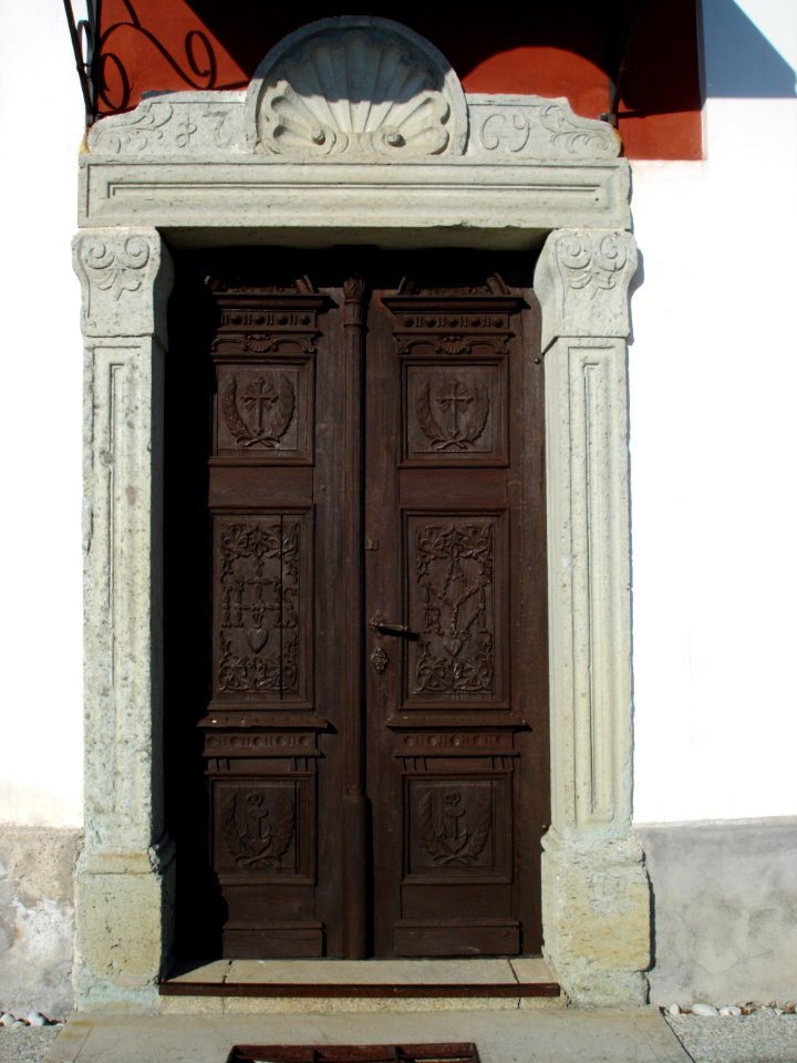 St. Nicholas's Church (Strahinj) 04