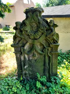St. Michael Brachwitz Kirchhof 03