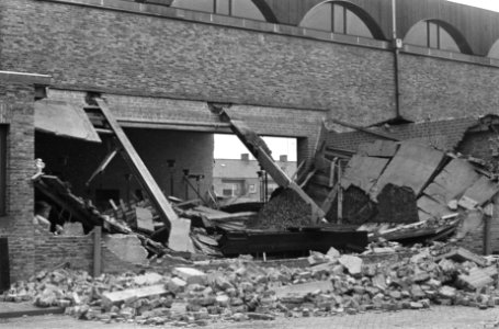 St. Lucaskerk in Den Bosch stortte gedeeltelijk in, de zijkant van de kerk, Bestanddeelnr 920-9871
