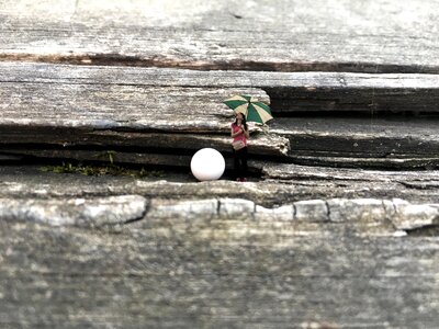 Rocks ball sagging