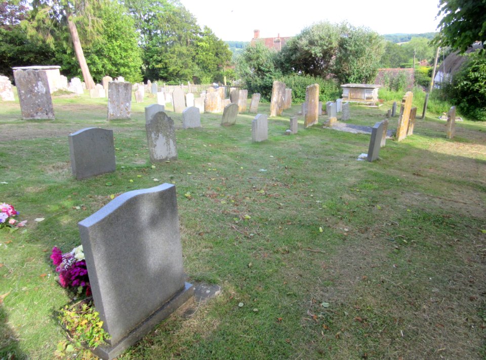 St Bartholomew's Church, High Street, Burwash (NHLE Code 1044041) (June 2015) (Churchyard)