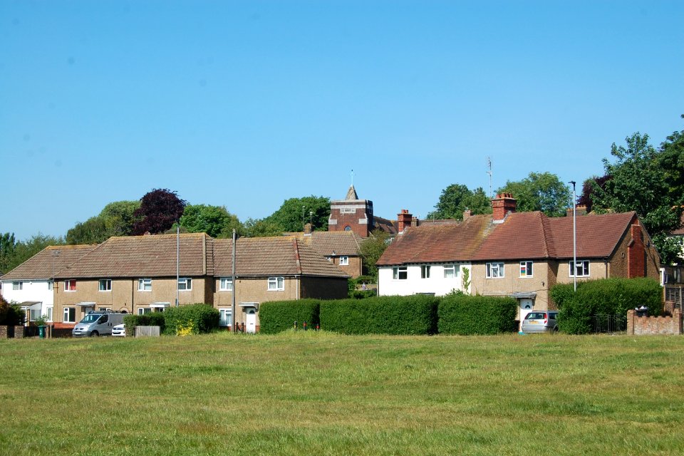 St Andrew's Church, Moulsecoomb seen from The Avenue, Bevendean (May 2020) (1)