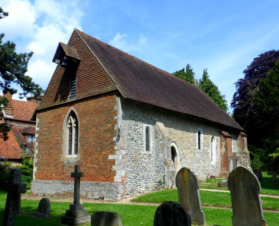 St Bartholomew's Church, Westwood Lane, Wanborough (May 2014) (2)