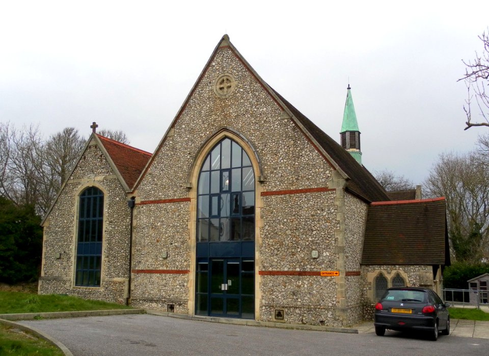 St Andrew's Church, Church Road, Portslade (January 2014)