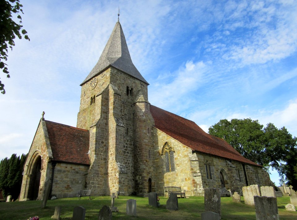 St Bartholomew's Church, High Street, Burwash (NHLE Code 1044041) (June 2015) (4)