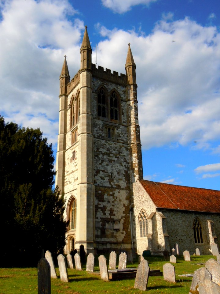 St Andrew's Church, West Street, Farnham (May 2015) (5)