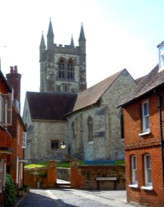 St Andrew's Church, West Street, Farnham (May 2015) (3)