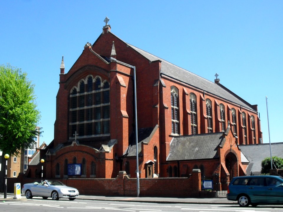 St Andrew's Church, Seaside, Eastbourne (May 2010) (3)