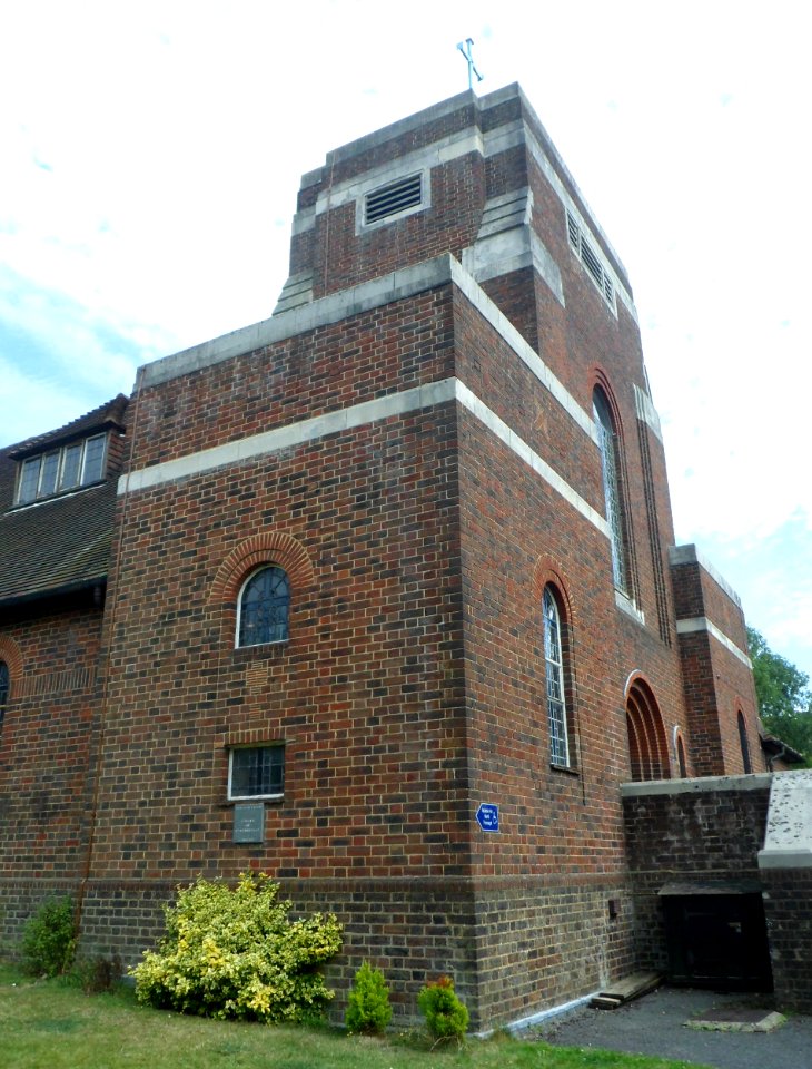 St Andrew's Church, Hillside, Moulsecoomb (August 2013) (2)