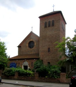 St Barnabas Church, Vine Road, East Molesey (July 2015) (2)