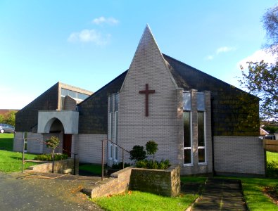 St Barnabas' United Church, 34 Kingfisher Drive, Langney, Eastbourne (October 2012) (4)