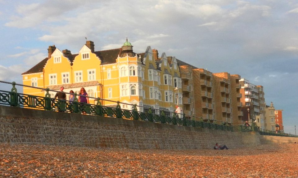 St Aubyn's Mansions, Bath Court, Benham Court and Spa Court, King's Esplanade, Hove (July 2013) (2)